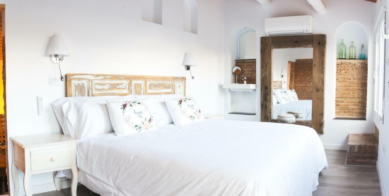 Pintores Rooms Apartamentos Turisticos Caces المظهر الخارجي الصورة
